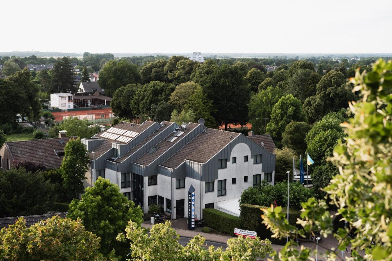 Hotel Am Weiher エルケレンツ エクステリア 写真