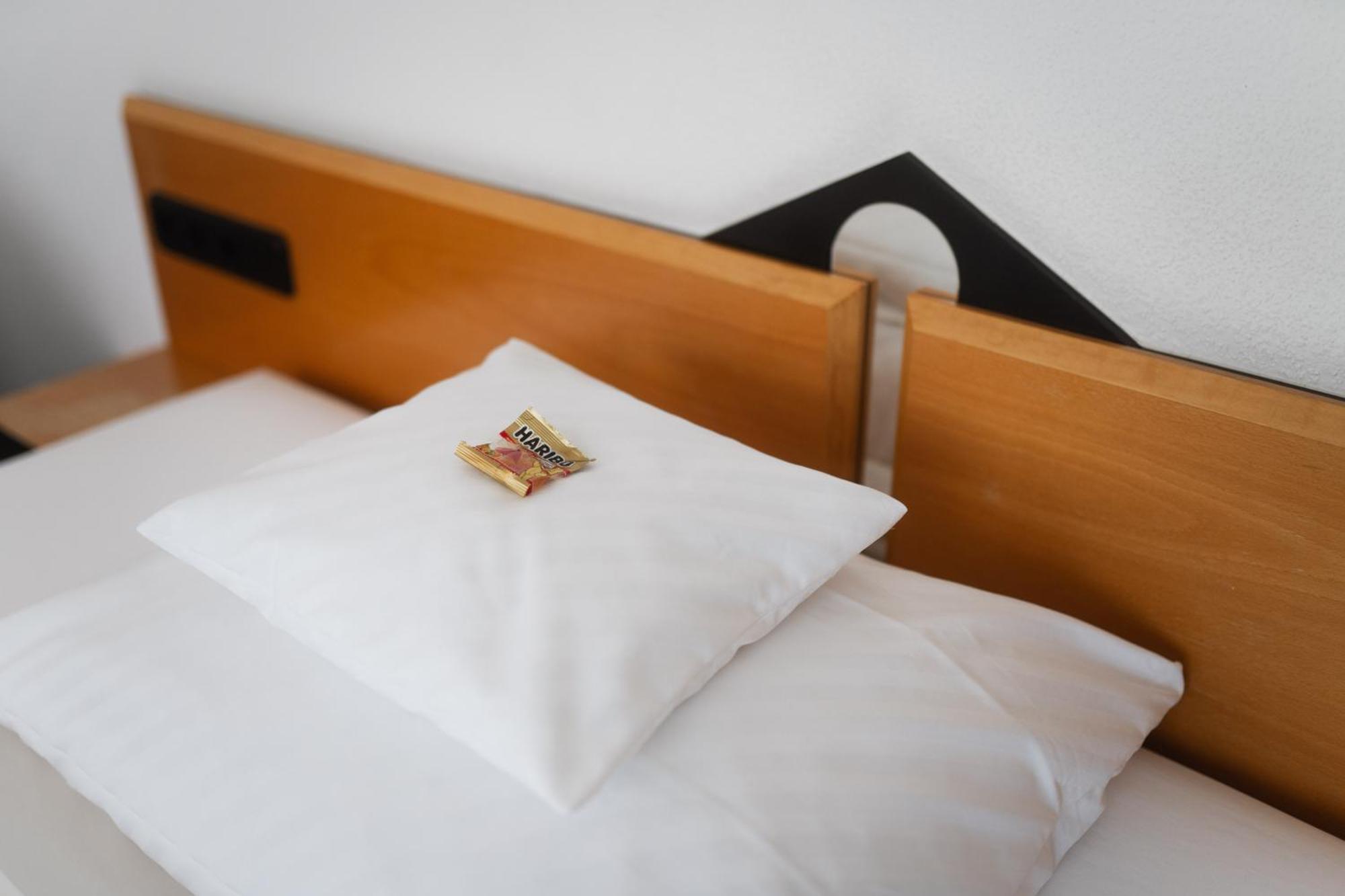 Hotel Am Weiher エルケレンツ エクステリア 写真
